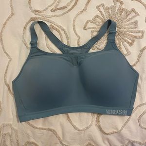 Victoria’s Secret Incredible Sport Bra